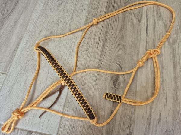 CHEVAL- licol beurre tressé macramé beurre et marron