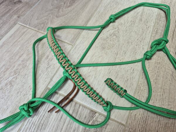 CHEVAL licol vert herbe macramé vert herbe et or