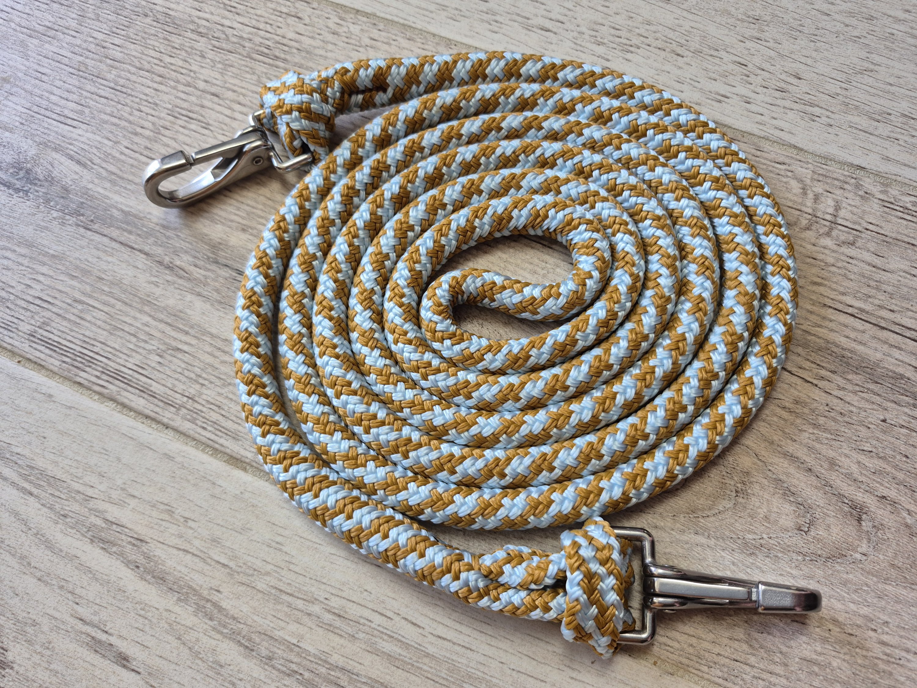 Rênes 2,50 mètres caramel et bleu bébé